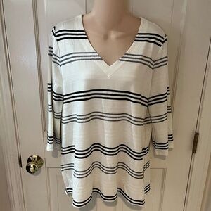 JJill Wherever Collection White and Black stripe Tunic Top with 3/4 sleeves NWOT